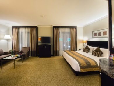 Deluxe-Family-Room-391x295